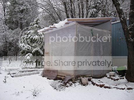 Snowygreenhouse.jpg