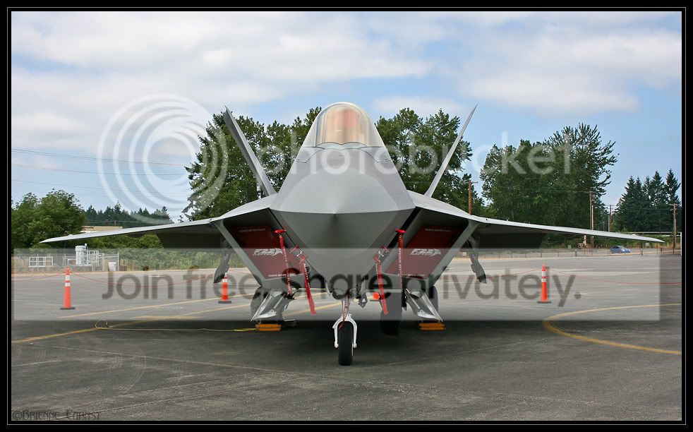 F-22RaptorFront_9432.jpg