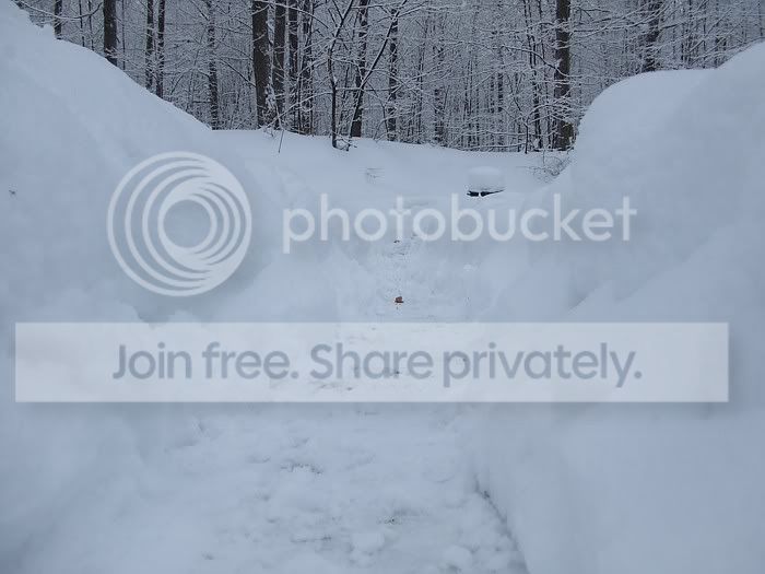 08morethan4ftsnow019.jpg
