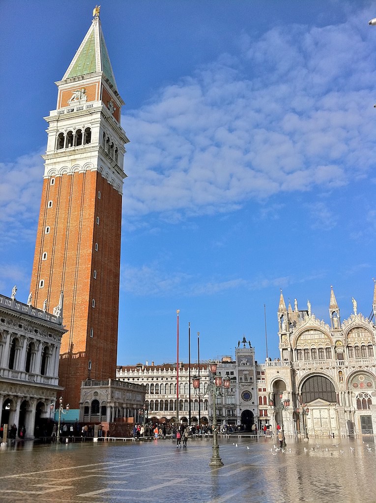 5763401017_143c3fce40_b.jpg